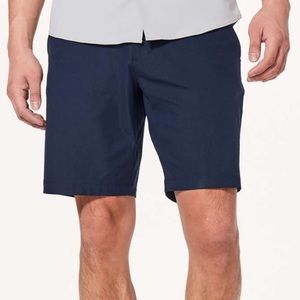 Lululemon Commission Short Slim Warpstreme 9" in
True Navy
